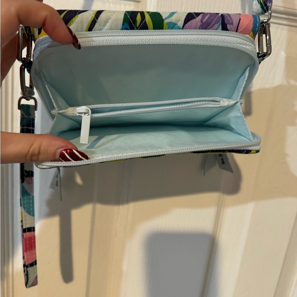 Floral Vera Bradley Crossbody/ Wallet - Picture 4 of 8